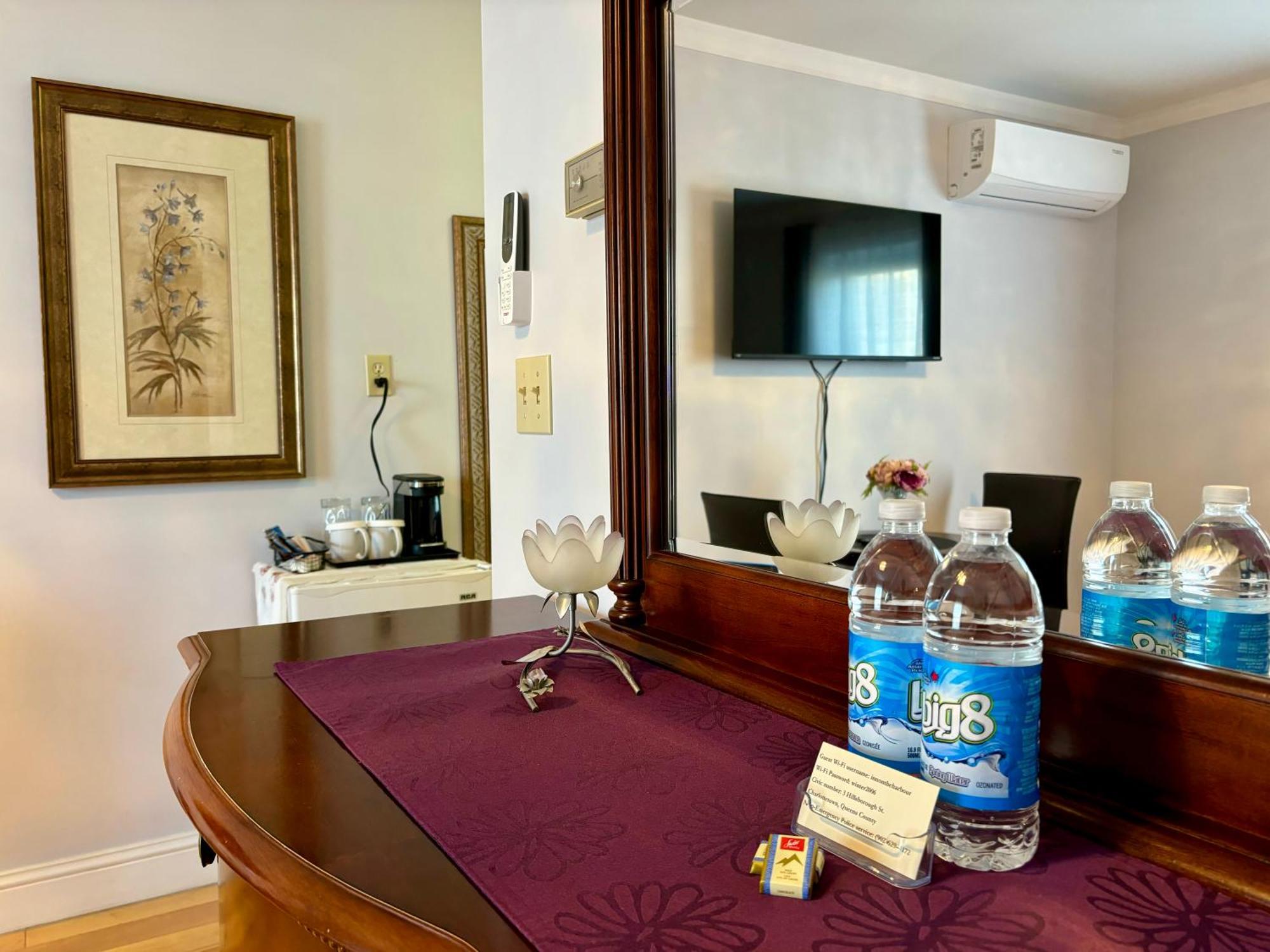 Inn On The Harbour Charlottetown Bagian luar foto