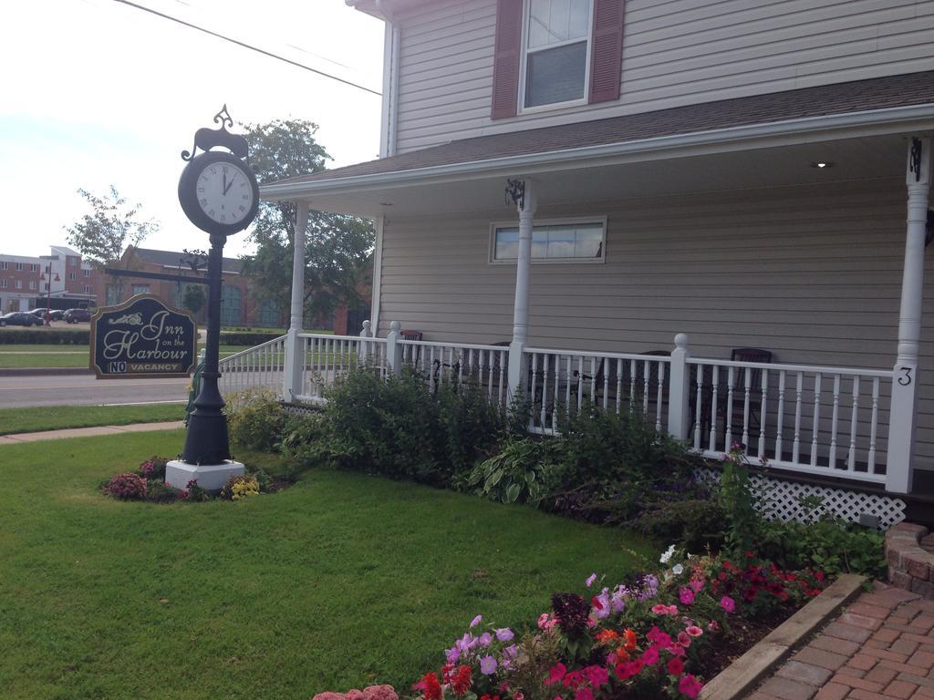 Inn On The Harbour Charlottetown Bagian luar foto